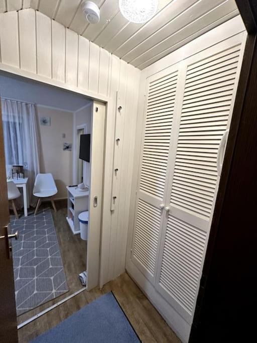 Small Studio For Two - Ferienwohnung Fuer Zwei Бад Райхенхал Екстериор снимка